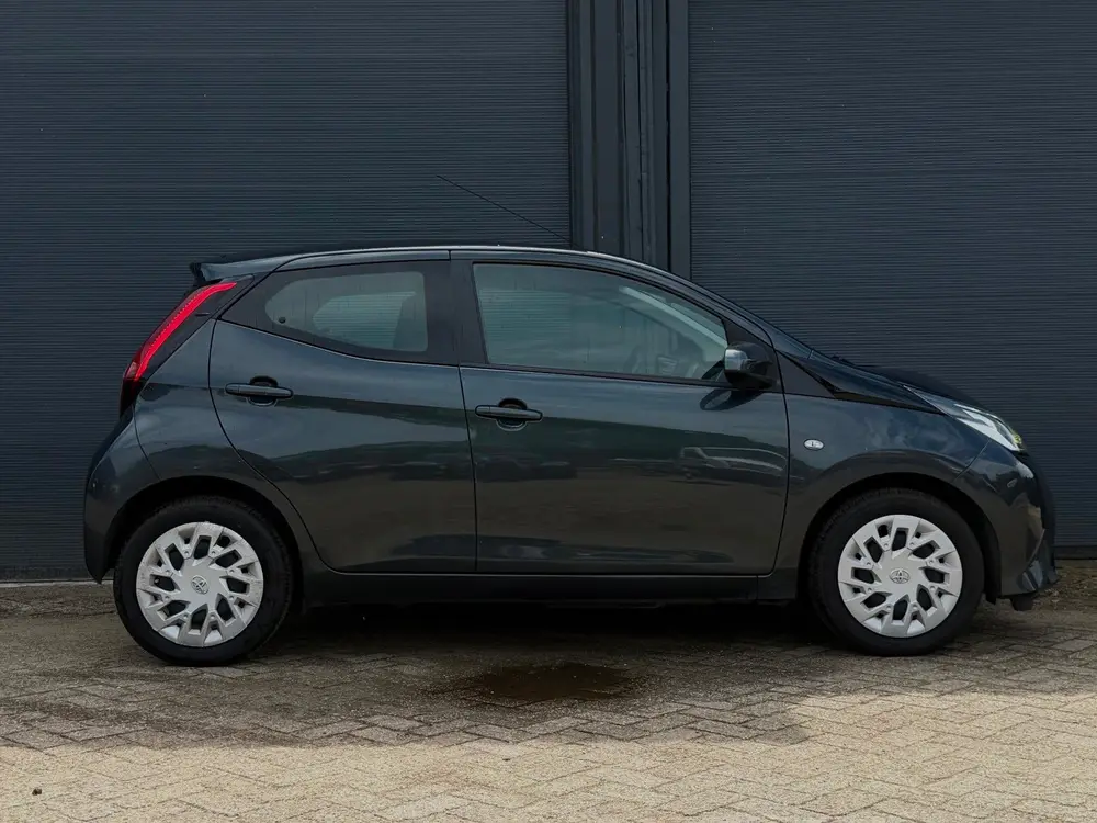 Toyota Aygo 1.0 VVT-i | Achteruitrij Camera | E-Pakket | Air uit 2019, foto 4