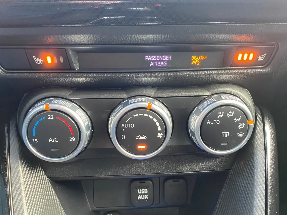 Mazda 2 1.5 Skyactiv-G Clima uit 2019, foto 8