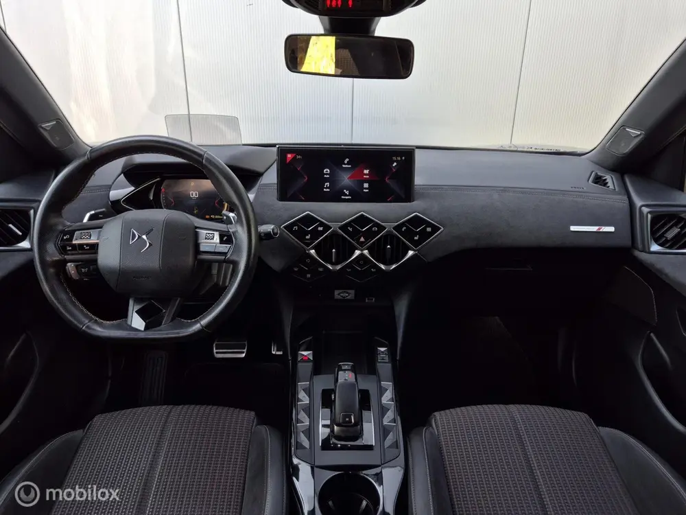 DS Automobiles 3 Crossback DS 3 CROSSBACK 1.2 PERFORMANCE LINE/ALCANTARA/HEAD-UP/FULL L uit 2020, foto 17