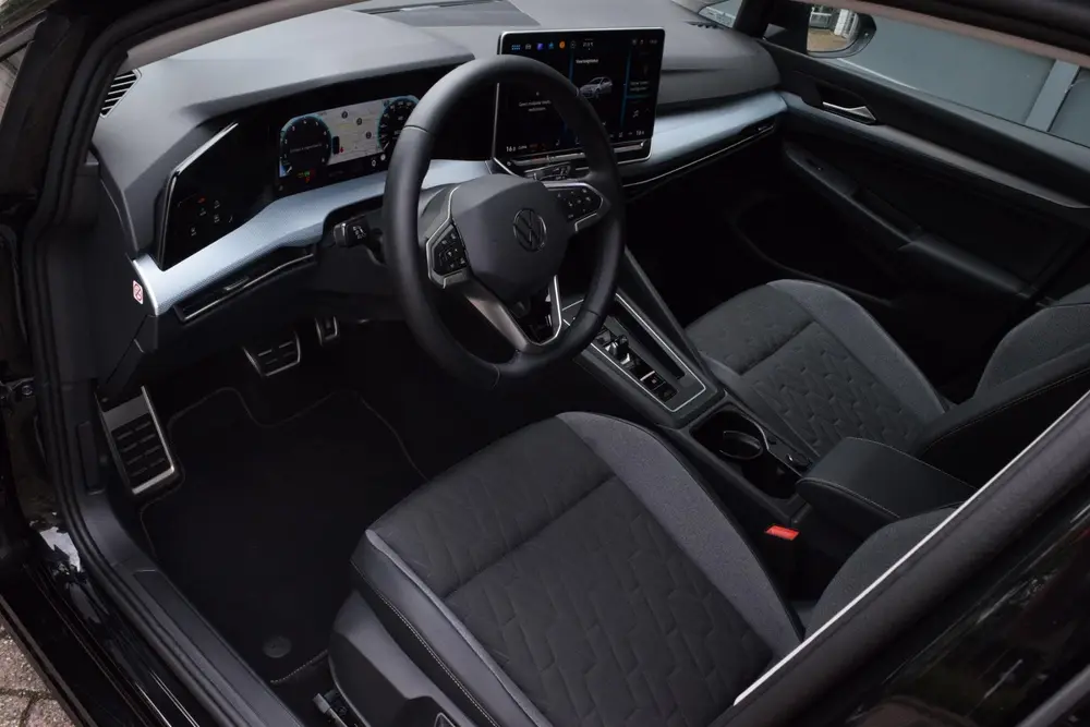 Volkswagen Golf 1.5 eTSI Goal|ACC|Sfeer|Carplay|Stuur+stoelv uit 2025, foto 15