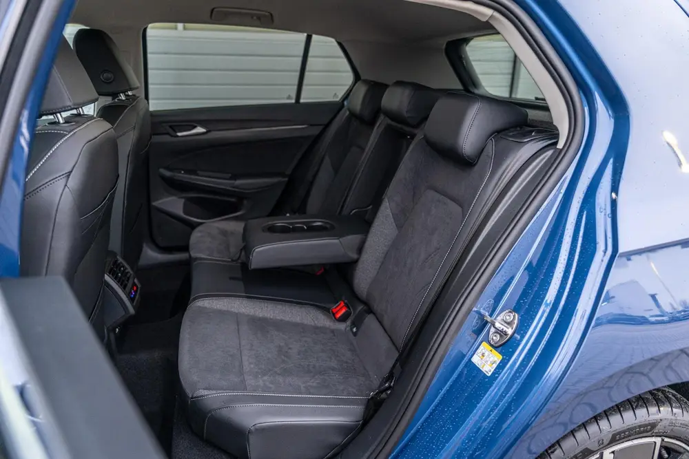 Volkswagen Golf 1.5 eHybrid 204pk Style Edition | Massage | uit 2026, foto 16