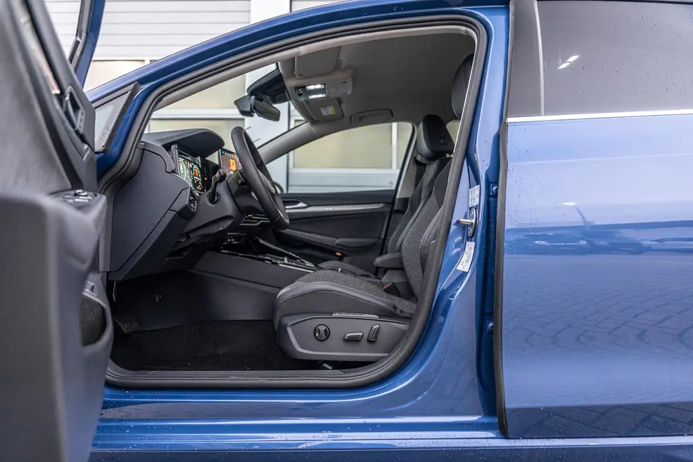 Volkswagen Golf 1.5 eHybrid 204pk Style Edition | Massage | uit 2026, foto 17