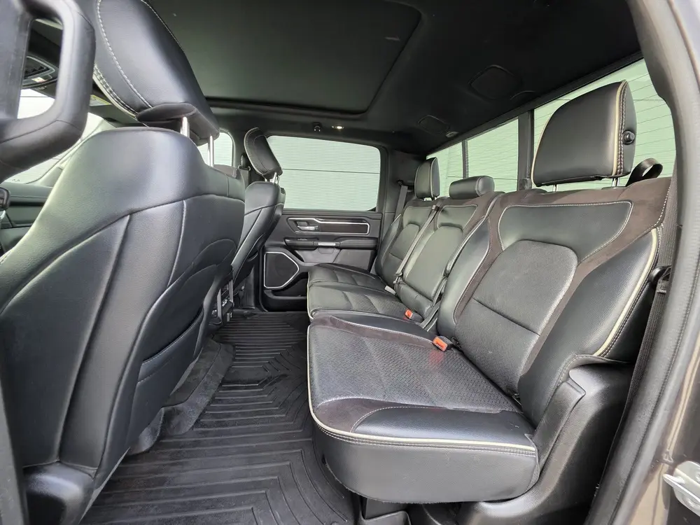 Dodge Ram 1500 Ram 1500 LARAMIE NIGHT EDITION 4X4 CREW CAB 5.7 LTR V8 uit 2023, foto 12