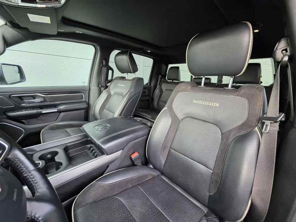 Dodge Ram 1500 Ram 1500 LARAMIE NIGHT EDITION 4X4 CREW CAB 5.7 LTR V8 uit 2023, foto 13