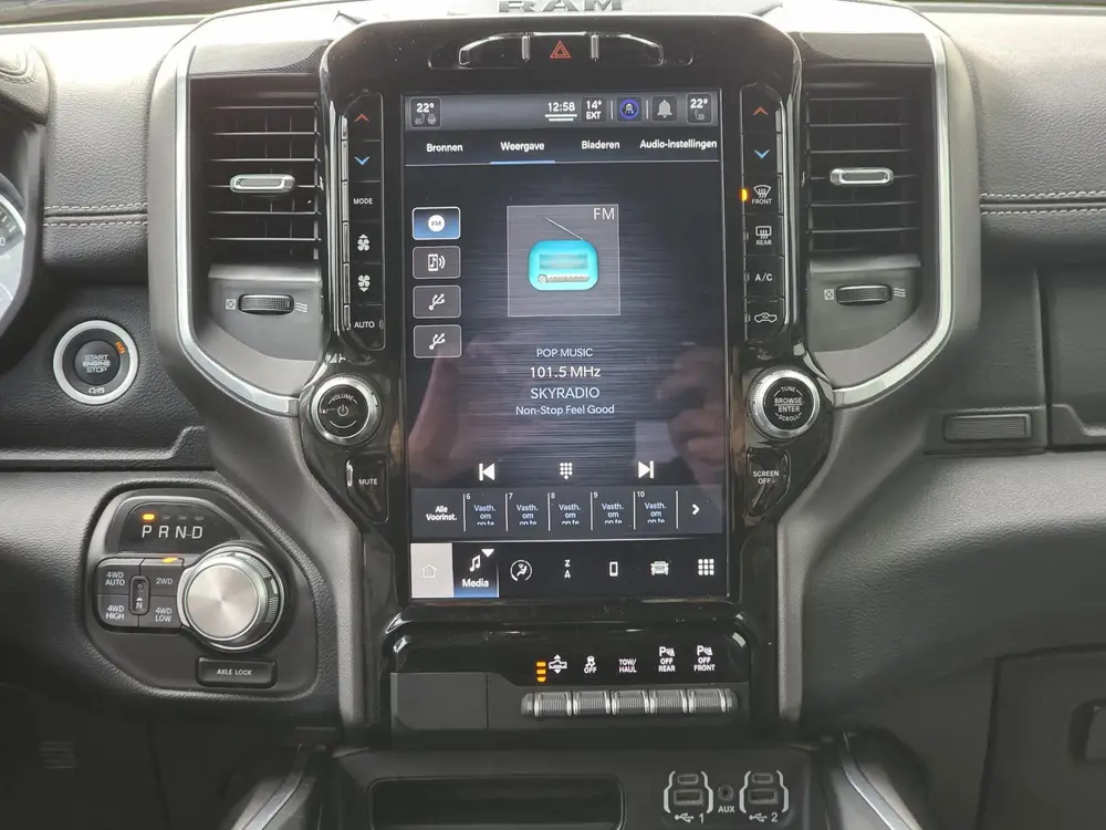 Dodge Ram 1500 Ram 1500 LARAMIE NIGHT EDITION 4X4 CREW CAB 5.7 LTR V8 uit 2023, foto 16