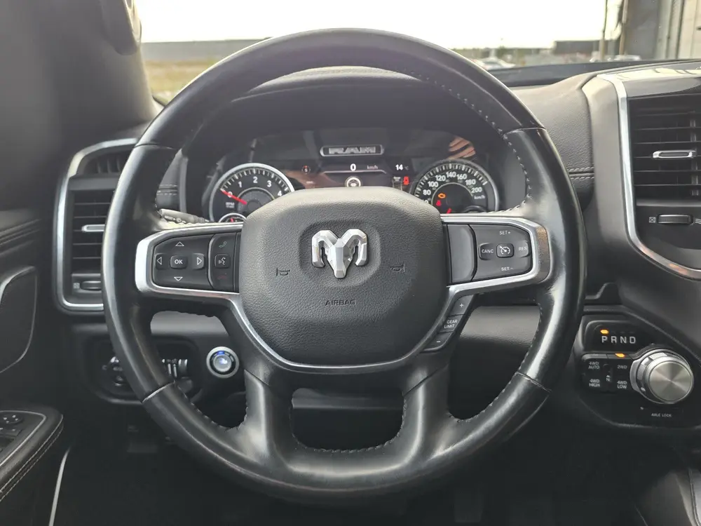 Dodge Ram 1500 Ram 1500 LARAMIE NIGHT EDITION 4X4 CREW CAB 5.7 LTR V8 uit 2023, foto 17