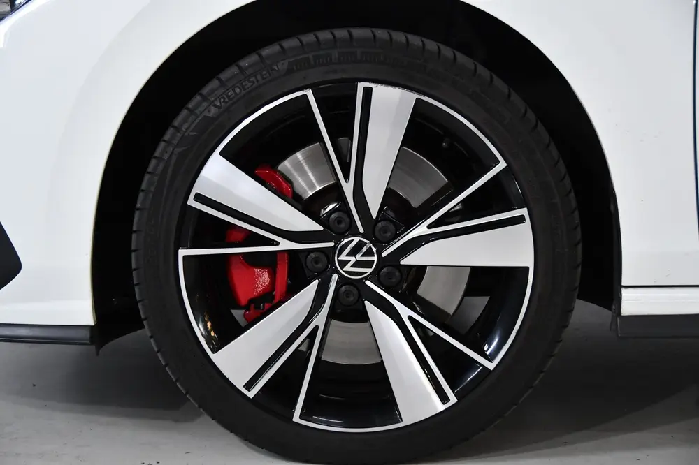 Volkswagen Golf 1.4 eHybrid GTE Pano*Lane-assist*Sfeer uit 2020, foto 3