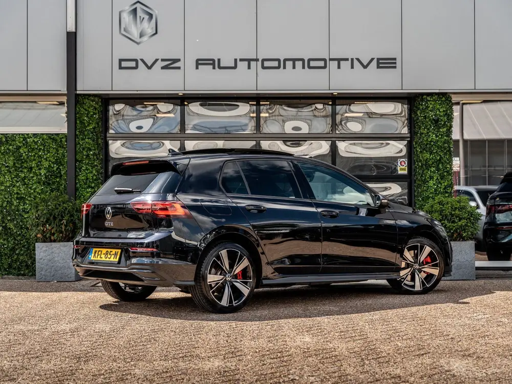 Volkswagen Golf 1.4 eHybrid 245PK GTE | Matrix | Pano | Came uit 2022, foto 4