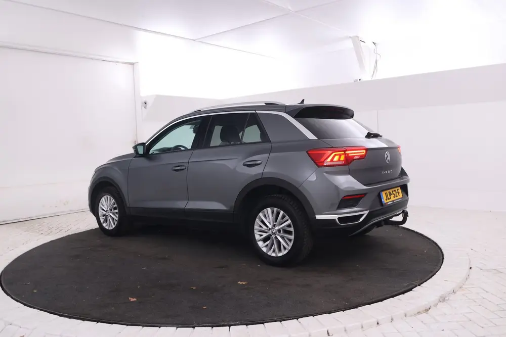 Volkswagen T-Roc 1.5 TSI Sport 150PK Automaat, Apple carplay uit 2019, foto 2