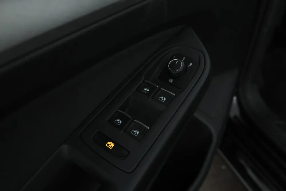 Volkswagen Golf 2.0 TDI Life Business Automaat, Navigatie uit 2021, foto 11