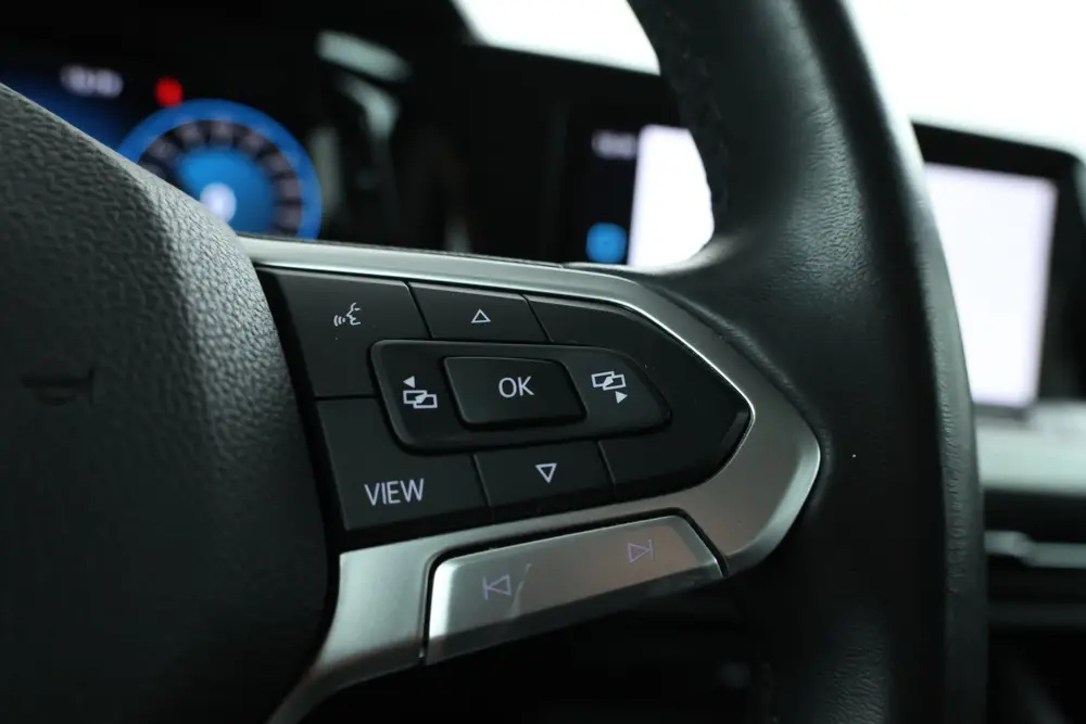 Volkswagen Golf 2.0 TDI Life Business Automaat, Navigatie uit 2021, foto 16