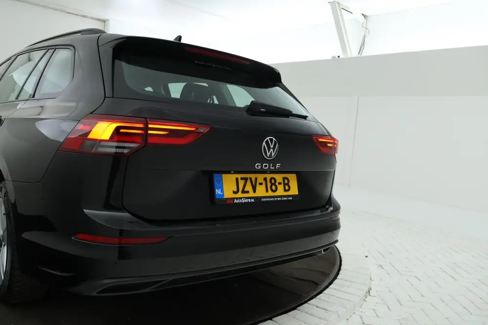 Volkswagen Golf 2.0 TDI Life Business Automaat, Navigatie uit 2021, foto 7