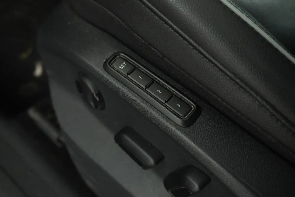 Volkswagen Tiguan 1.5 TSI Elegance Automaat, Volleder, Digit uit 2021, foto 14