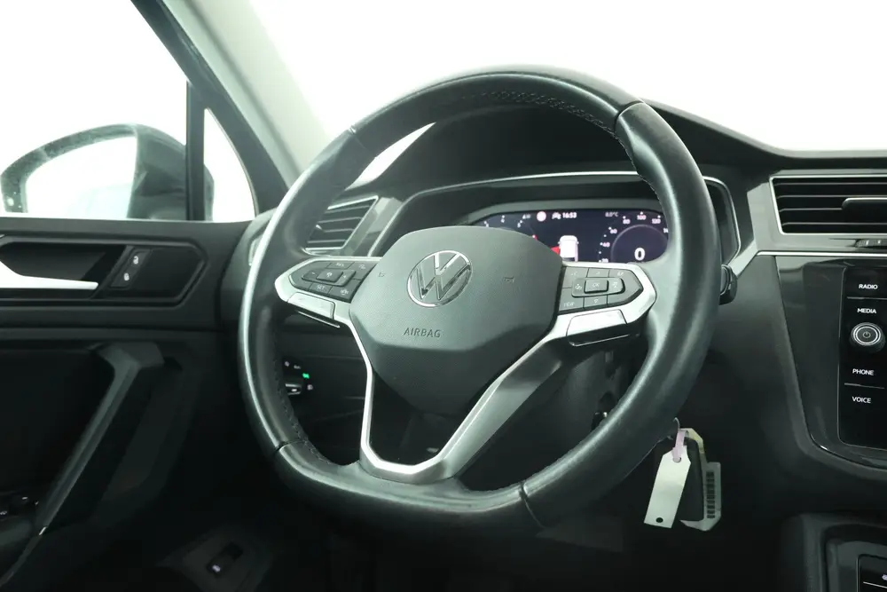 Volkswagen Tiguan 1.5 TSI Elegance Automaat, Volleder, Digit uit 2021, foto 20