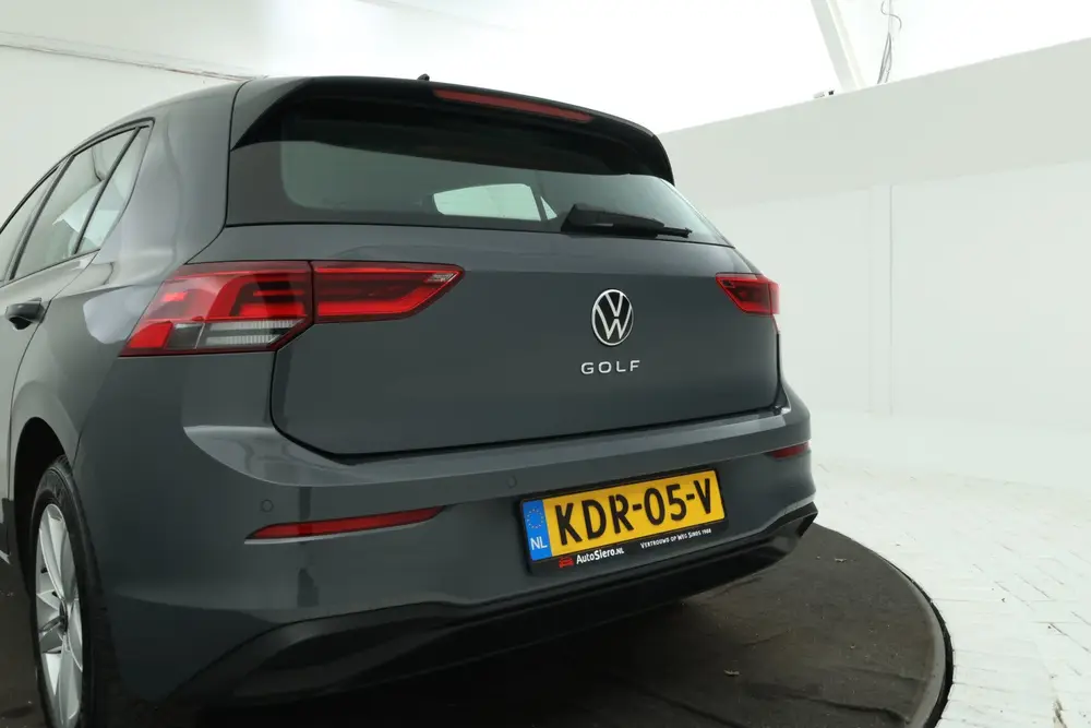 Volkswagen Golf 1.0 TSI Life Business 5 Deurs hb, Navigatie uit 2021, foto 7