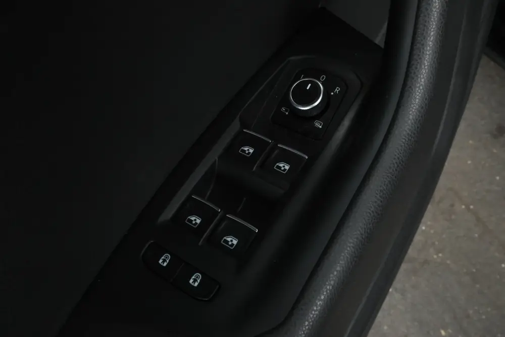 Volkswagen Touareg 3.0 TSi eHybrid 4MOTION FULL BLACK! Navi uit 2020, foto 20