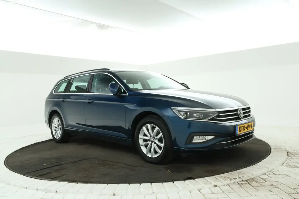 Volkswagen Passat Variant 1.6 TDI Comfort Business Automaat uit 2022, foto 4