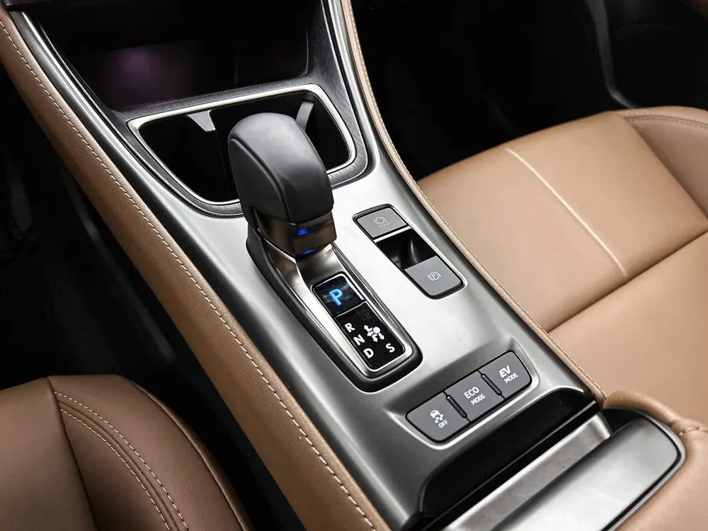 Lexus LBX Relax 2WD uit 2025, foto 11