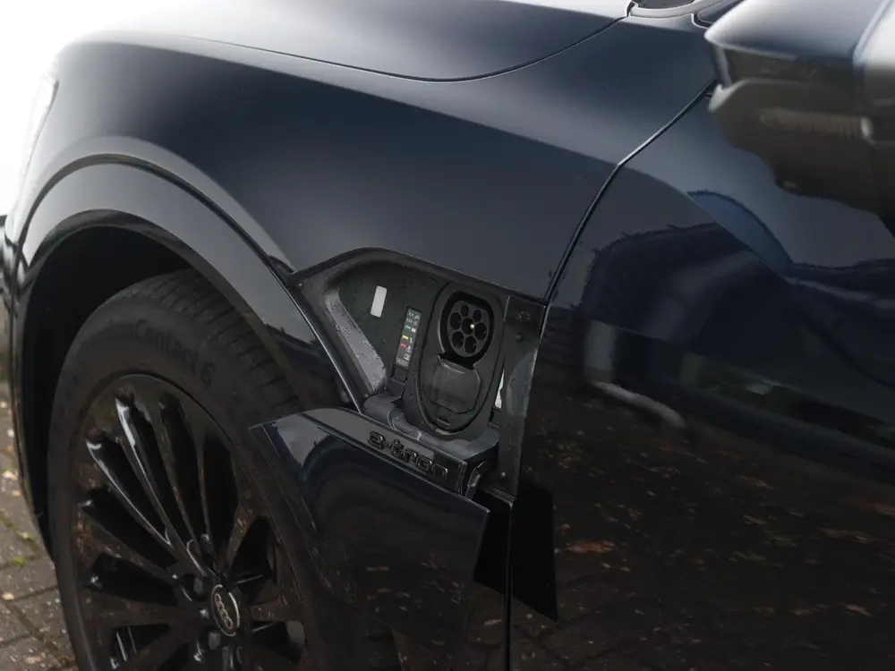 Audi Q8 e-tron 55 quattro S Edition 115 kWh uit 2023, foto 6