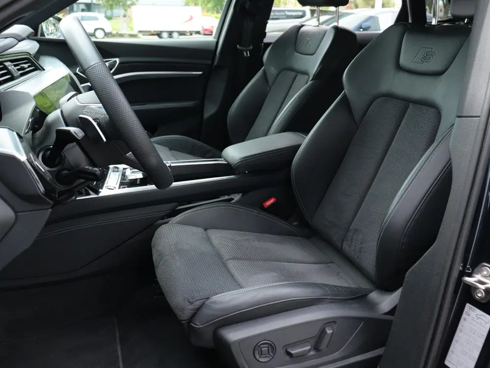 Audi Q8 e-tron 55 quattro S Edition 115 kWh uit 2023, foto 9