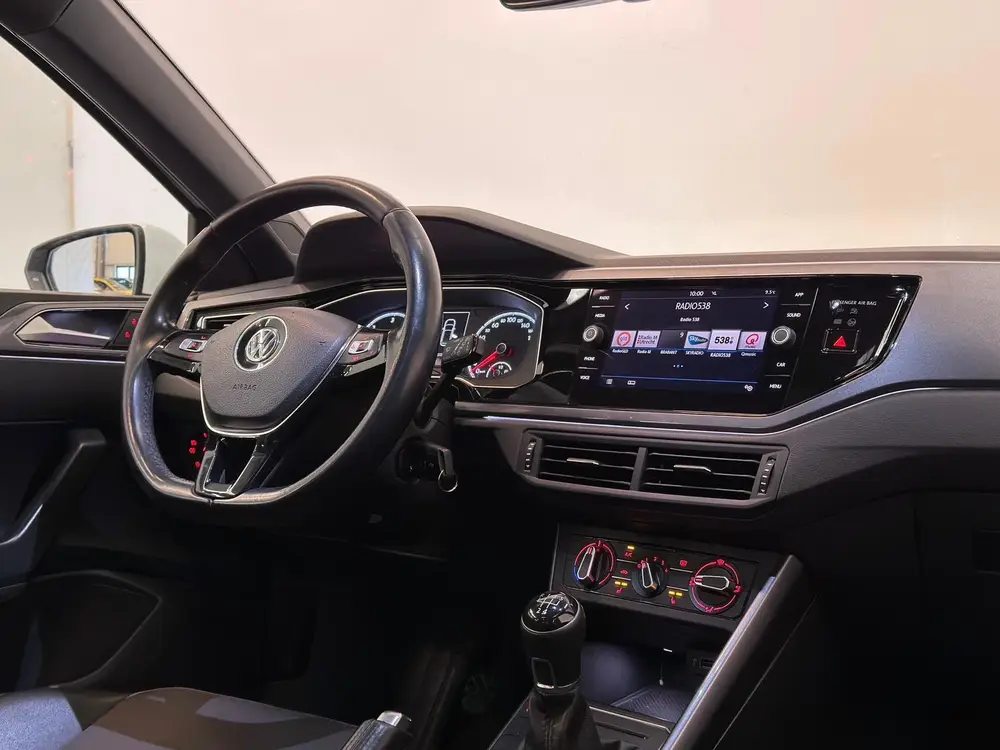 Volkswagen Polo 1.6 TDI / R-Line / Pano / CarPlay / Stoelver uit 2019, foto 10
