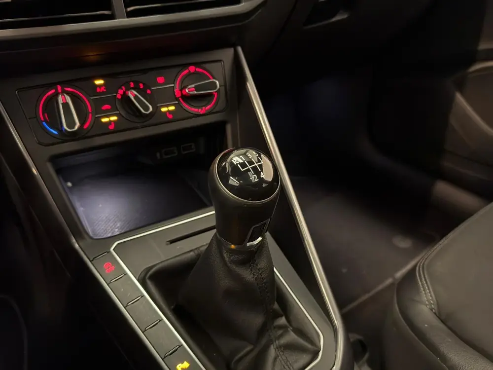Volkswagen Polo 1.6 TDI / R-Line / Pano / CarPlay / Stoelver uit 2019, foto 18