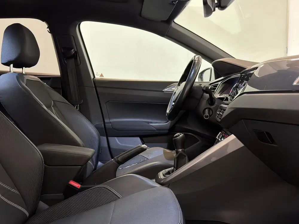 Volkswagen Polo 1.6 TDI / R-Line / Pano / CarPlay / Stoelver uit 2019, foto 7