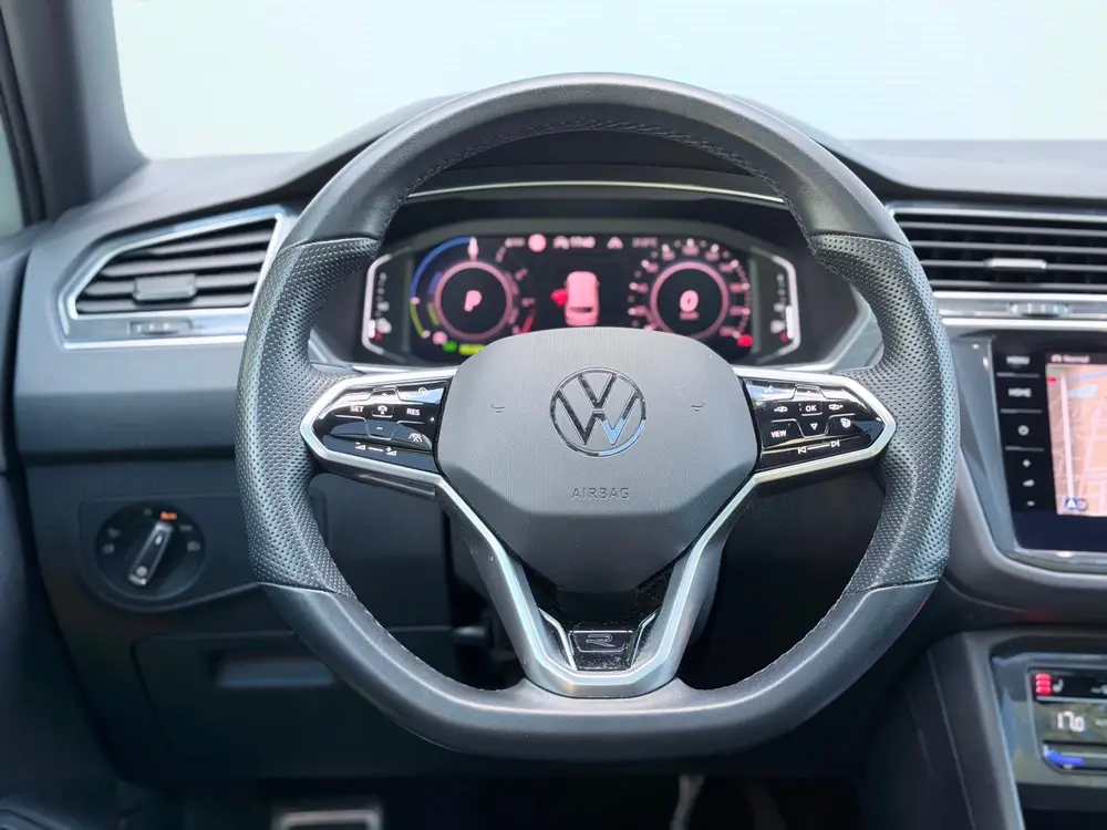 Volkswagen Tiguan 1.4 TSI eHybrid R-Line Pano/Keyless/Camera uit 2023, foto 14