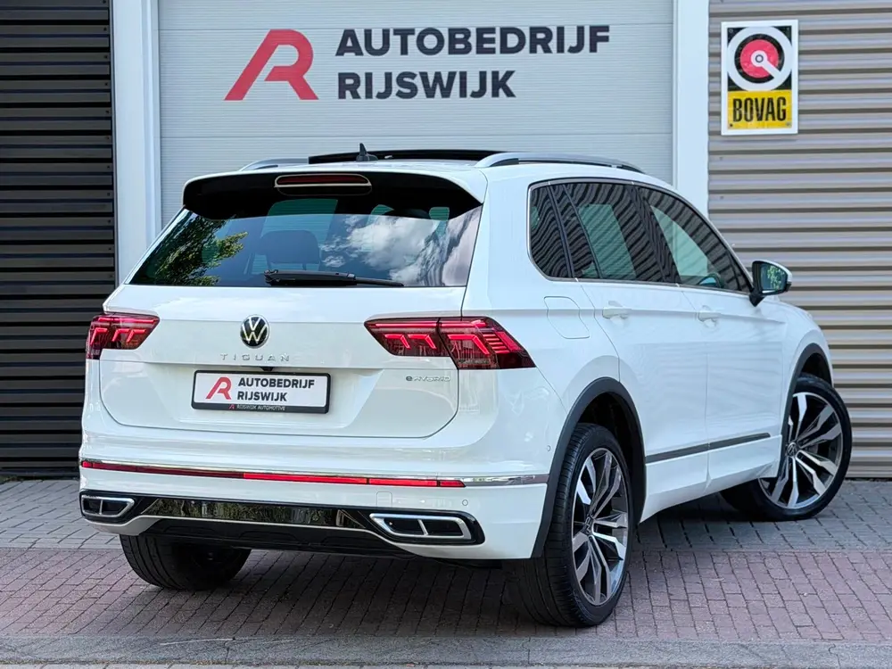Volkswagen Tiguan 1.4 TSI eHybrid R-Line Pano/Keyless/Camera uit 2023, foto 4