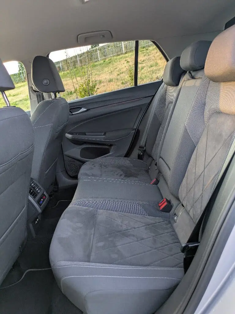 Volkswagen Golf VW Golf 8 1.5 eTSI 150pk DSG Style IQ.Light TravelAssist Cam uit 2020, foto 9