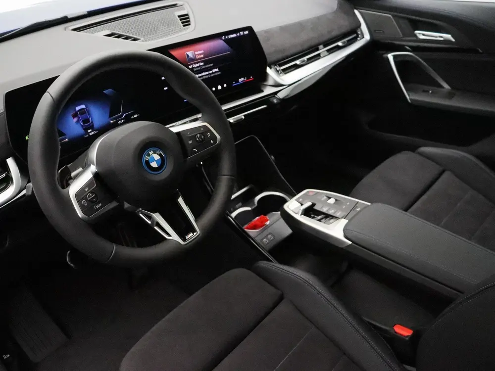 BMW iX2 eDrive20 M Sport Edition uit 2026, foto 8