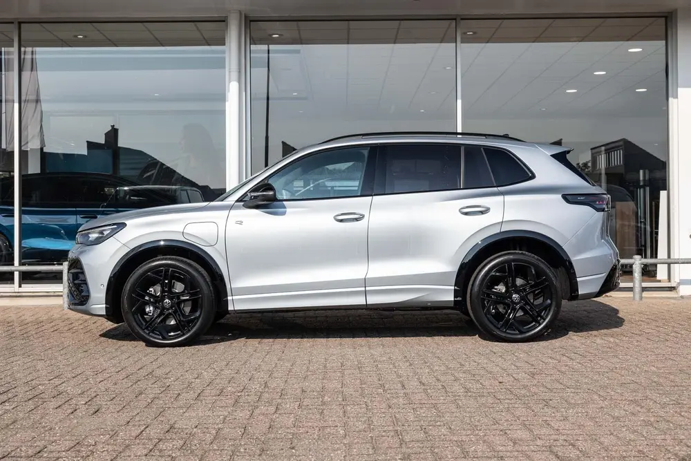 Volkswagen Tiguan 1.5 eHybrid 204pk R-Line Edition | Panoram uit 2026, foto 12