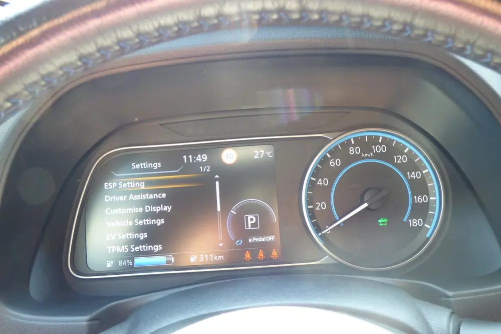 Nissan Leaf E+ N-Connecta 62 kWh uit 2019, foto 16