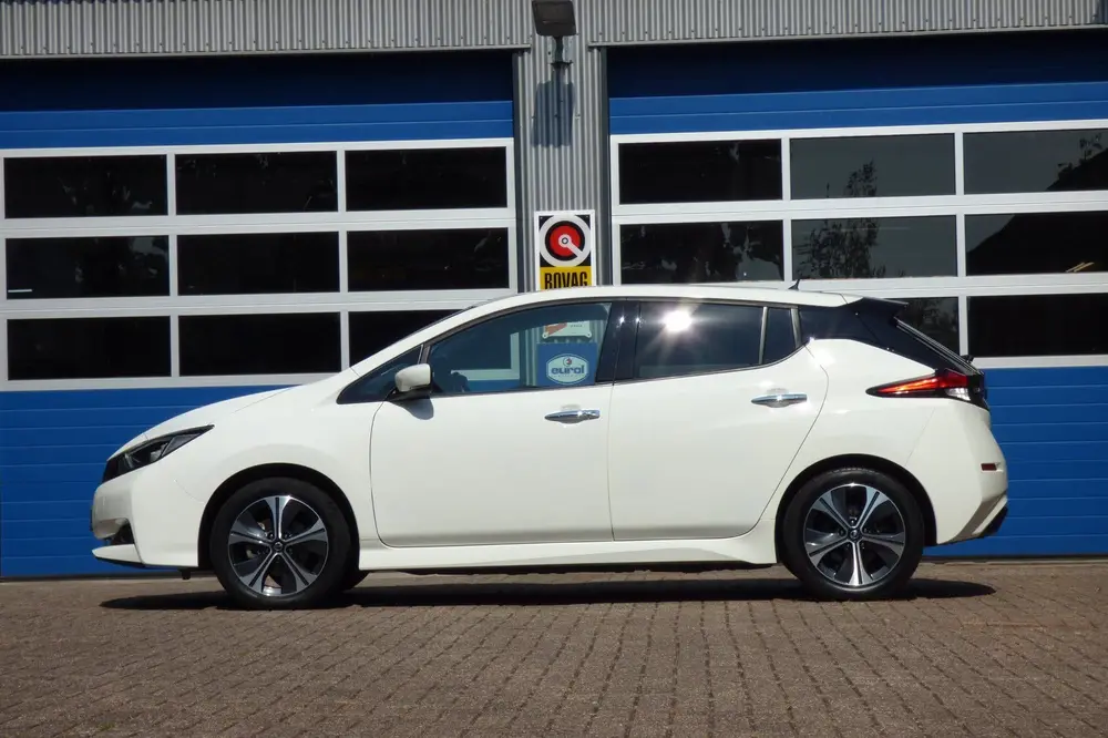 Nissan Leaf E+ N-Connecta 62 kWh uit 2019, foto 2