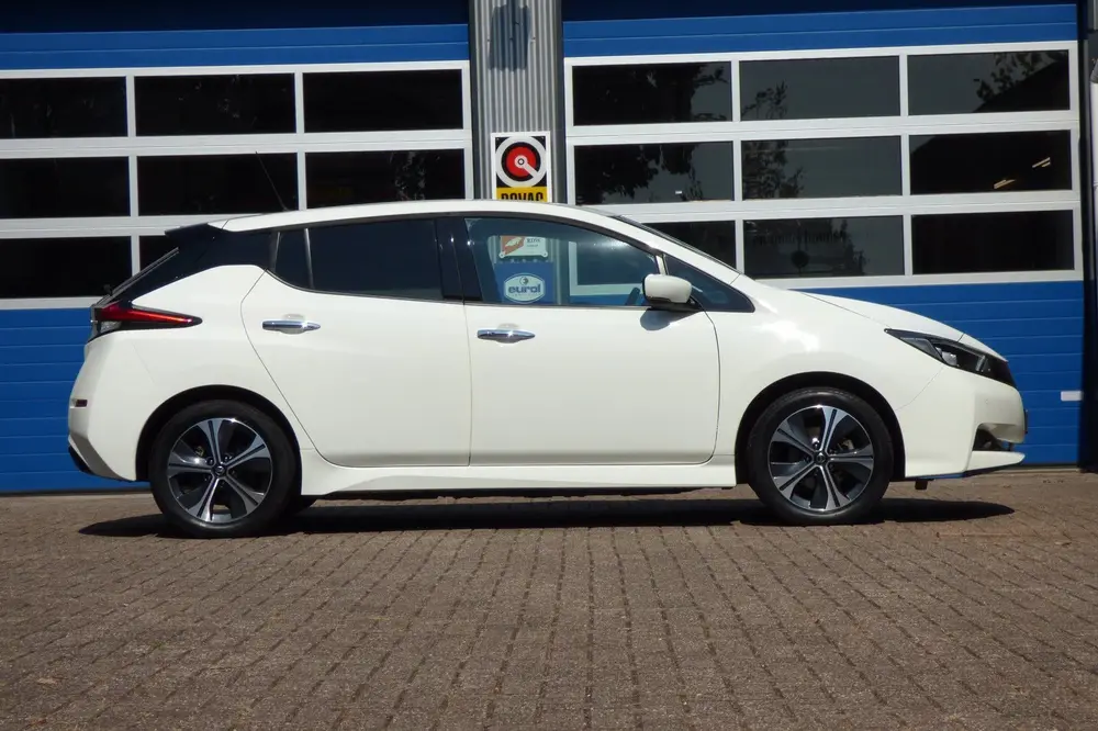Nissan Leaf E+ N-Connecta 62 kWh uit 2019, foto 6
