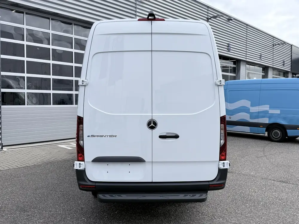 Mercedes-Benz Sprinter 320 L3 Pro 81kWh uit 2026, foto 6