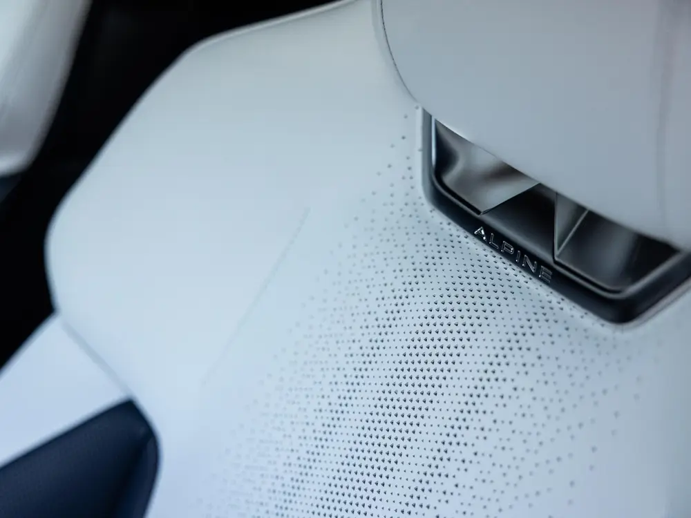 Alpine A390 GT | Bleu Alpine Vision | Sabelt® Alpine sports uit 2026, foto 17