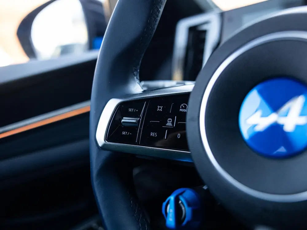 Alpine A390 GT | Bleu Alpine Vision | Sabelt® Alpine sports uit 2026, foto 20