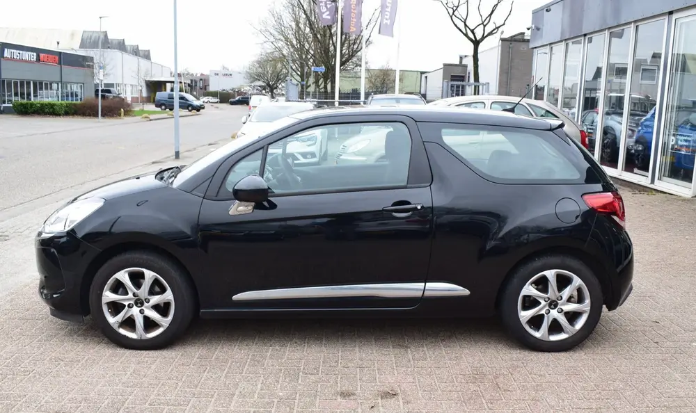DS Automobiles 3 DS 3 1.2 PureTech So Chic | CLIMATE CONTROL |CRUISE CONTROL uit 2019, foto 2