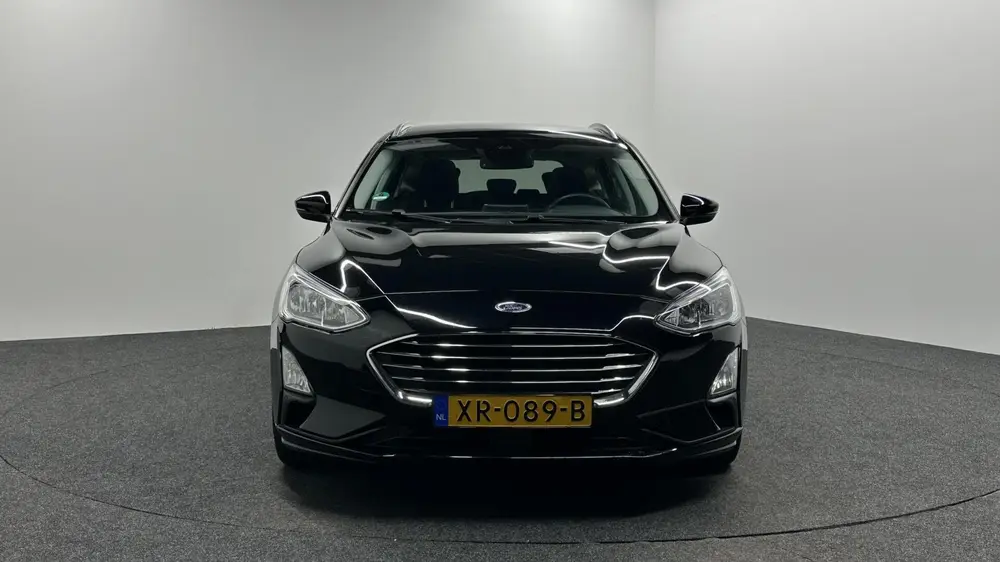Ford Focus Wagon 1.0 EcoBoost Titanium Business PANO LEER CR uit 2019, foto 12