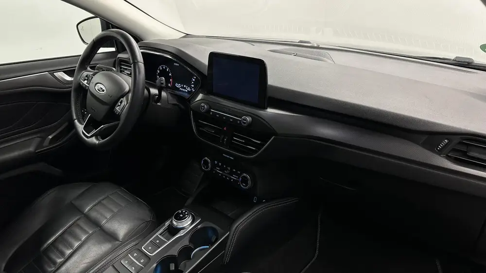 Ford Focus Wagon 1.0 EcoBoost Titanium Business PANO LEER CR uit 2019, foto 18