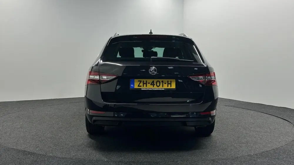 Skoda Superb 1.5 TSI ACT Style Business CAMERA CARPLAY uit 2019, foto 12