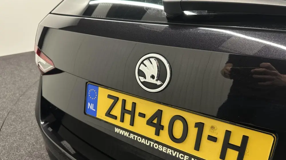 Skoda Superb 1.5 TSI ACT Style Business CAMERA CARPLAY uit 2019, foto 16