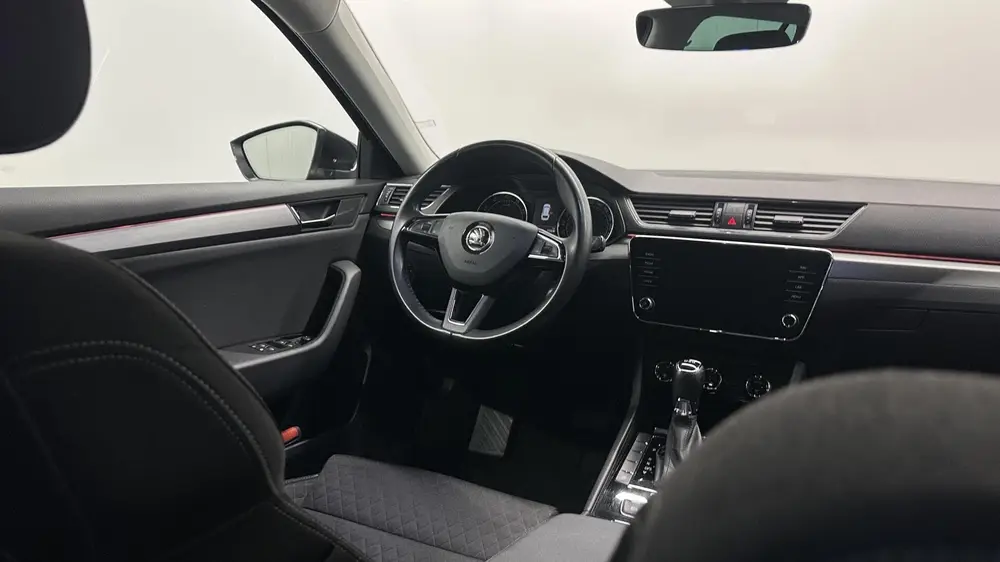 Skoda Superb 1.5 TSI ACT Style Business CAMERA CARPLAY uit 2019, foto 20