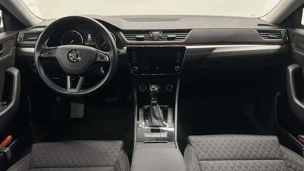 Skoda Superb 1.5 TSI ACT Style Business CAMERA CARPLAY uit 2019, foto 3