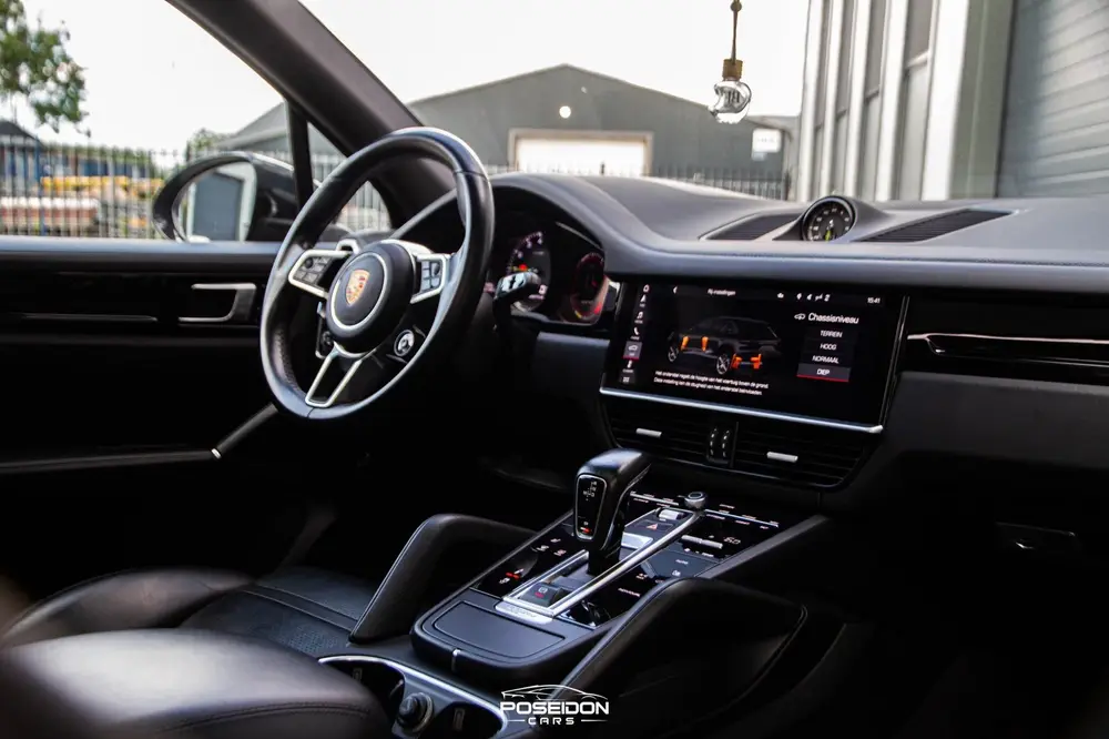 Porsche Cayenne 3.0 E-Hybrid PANO | HEAD-UP | SOFTCLOSE | BO uit 2019, foto 18