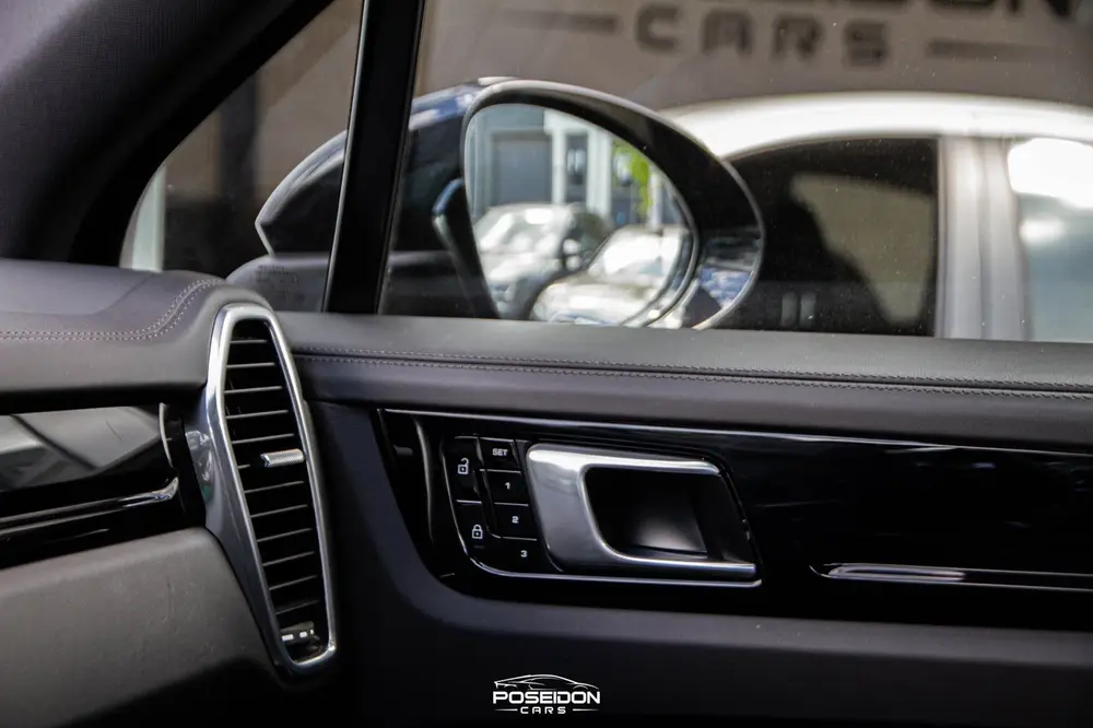 Porsche Cayenne 3.0 E-Hybrid PANO | HEAD-UP | SOFTCLOSE | BO uit 2019, foto 19