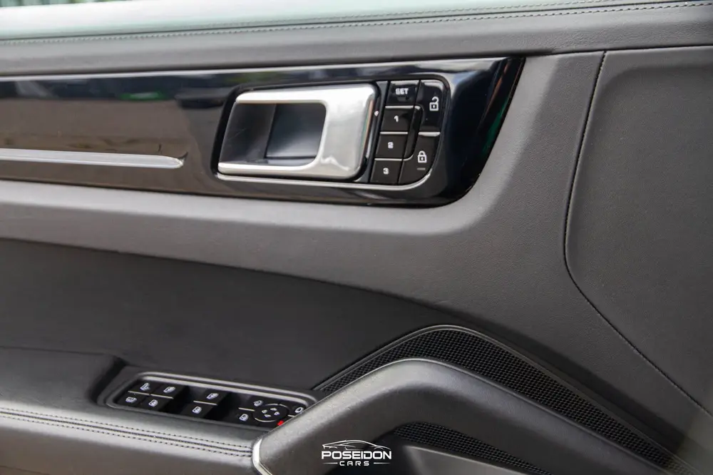 Porsche Cayenne 3.0 E-Hybrid PANO | HEAD-UP | SOFTCLOSE | BO uit 2019, foto 7