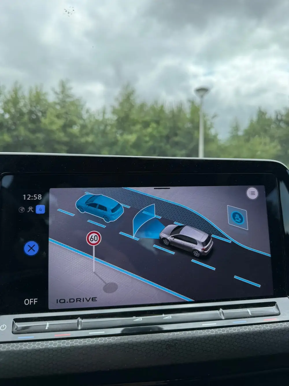 Volkswagen Golf 1.4 Ehybrid 245pk DSG 2020 Wit uit 2020, foto 13