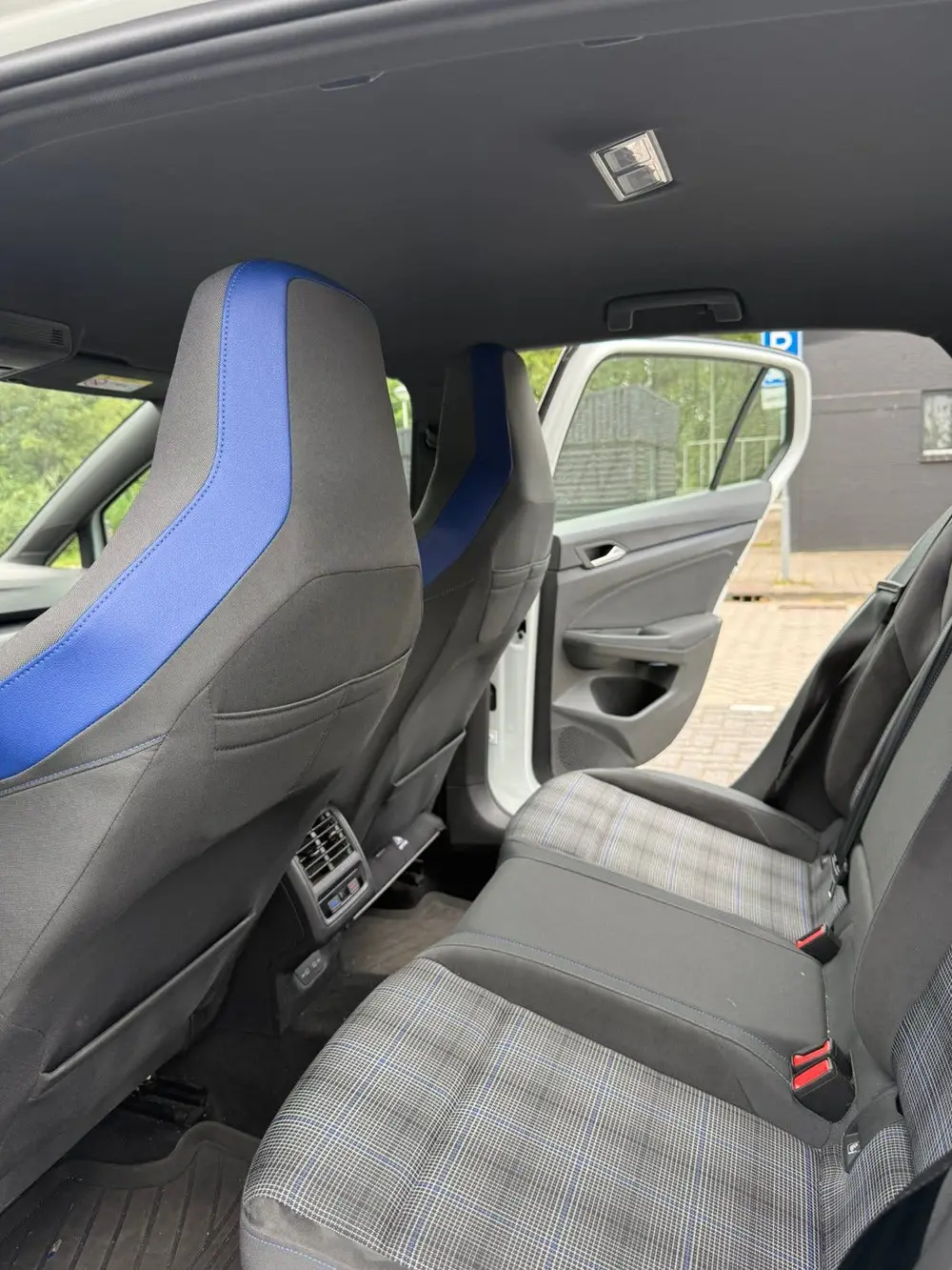 Volkswagen Golf 1.4 Ehybrid 245pk DSG 2020 Wit uit 2020, foto 16